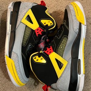 Jordan Spizike Metallic Silver - Size 6.5(gs)